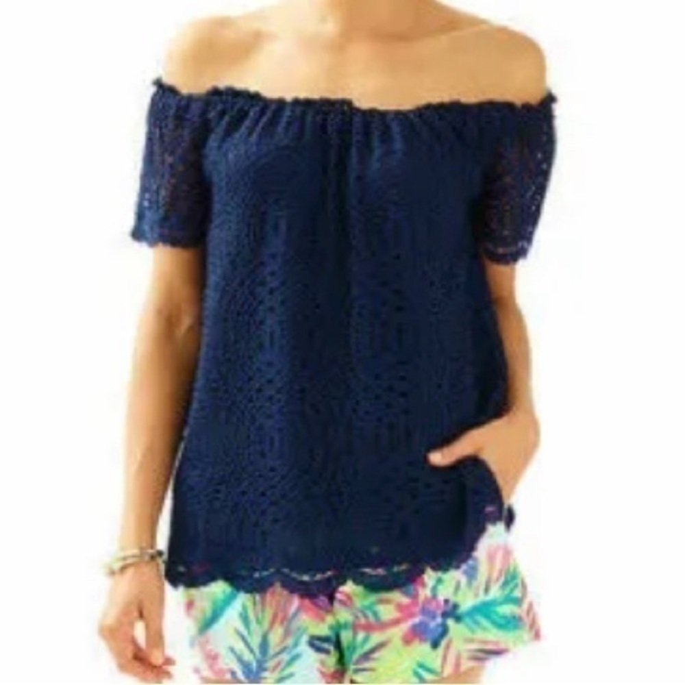 Lilly Pulitzer off the shoulder top, navy blue size XS lace, lined.